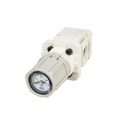 REGÜLATÖR 1/4 TEPEDEN MANOMETRELİ